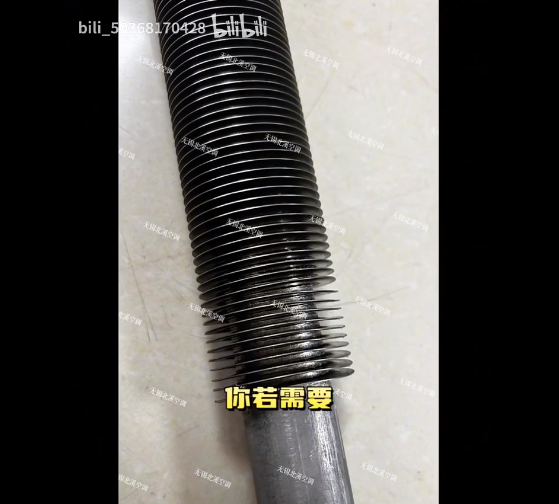 橢圓螺旋翅片管是一種高效的熱交換元件，結(jié)合了橢圓管的低阻特性和螺旋翅片的強化傳熱優(yōu)勢，廣泛應用于電力、石化、空調(diào)等領(lǐng)域。如果您需要定制任何材質(zhì)的螺旋翅片管歡迎聯(lián)系北溪！